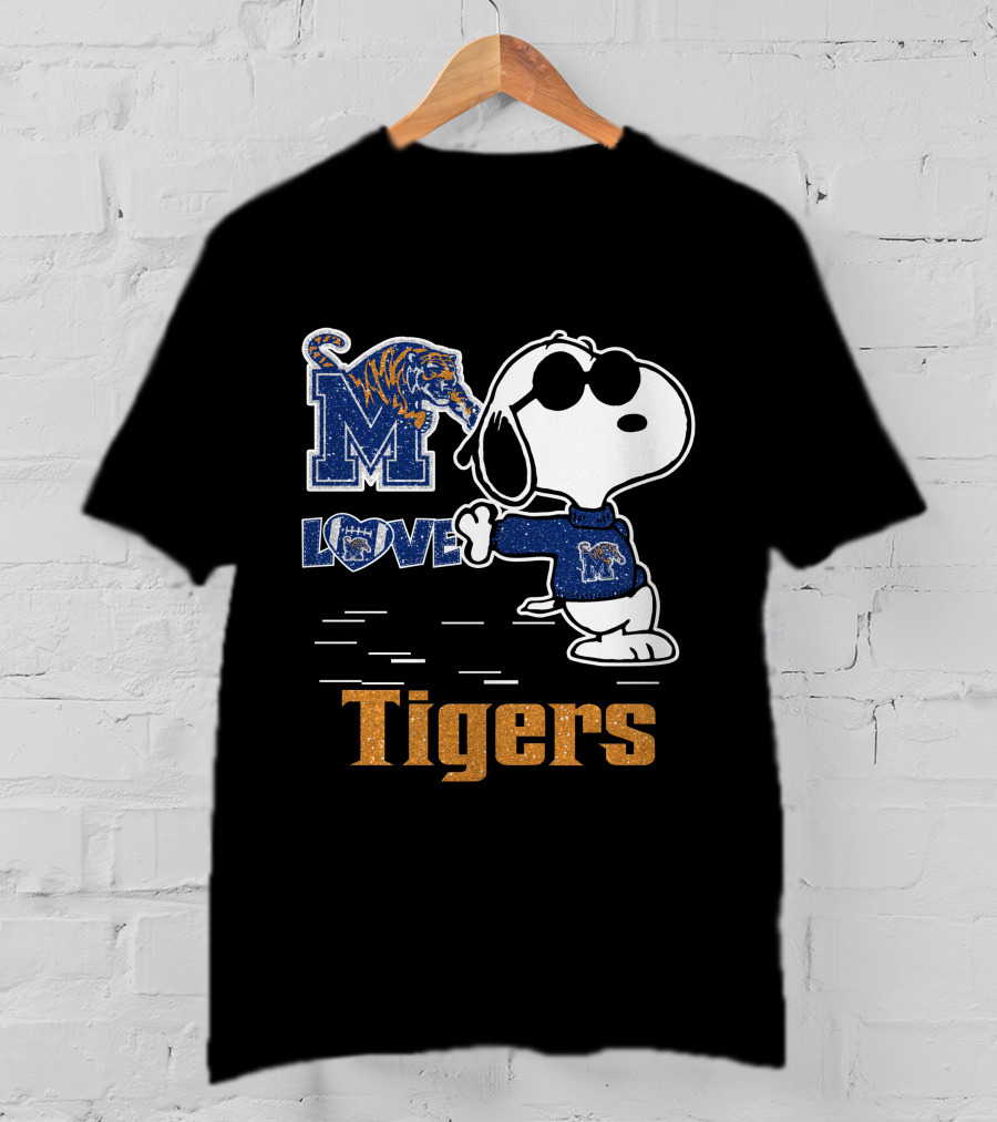 Snoopy Memphis Tigers Love T-Shirt