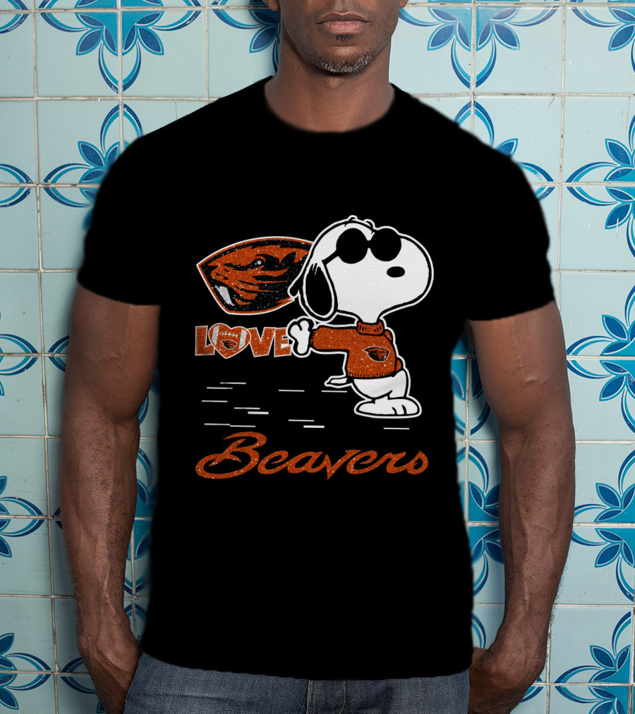 Snoopy Love Oregon State Beavers T-Shirt
