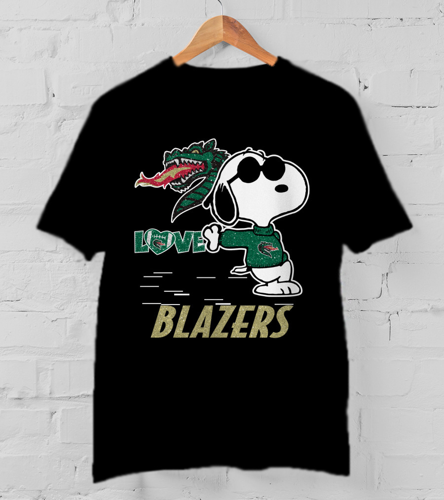 Snoopy Love UAB Blazers Peanuts Football Green Dragon T-Shirt