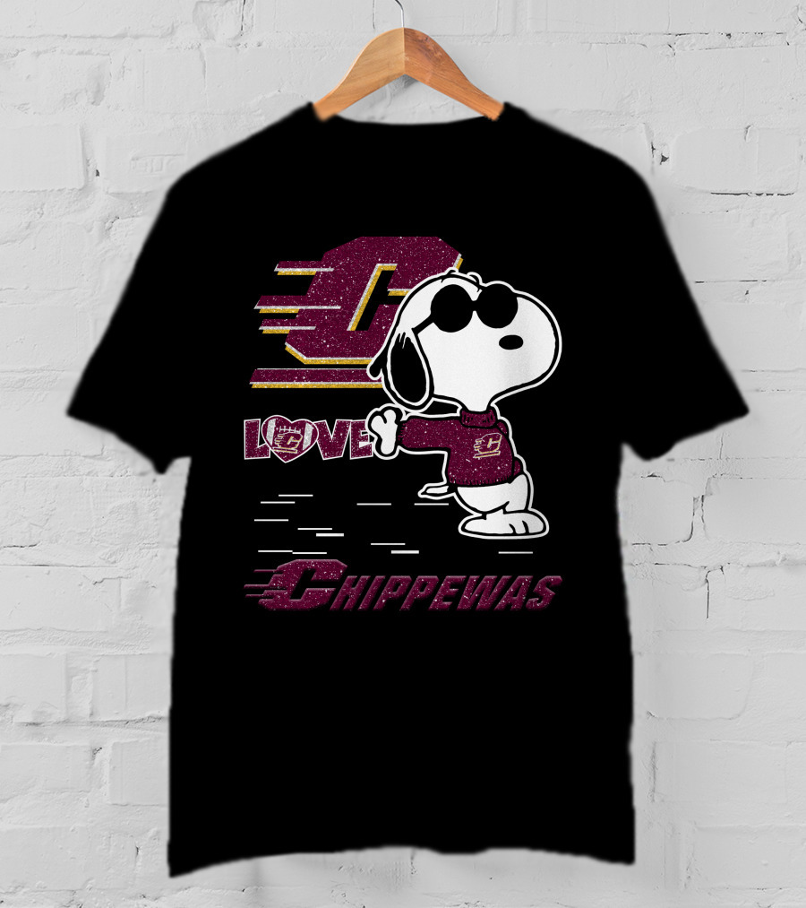 Snoopy Central Michigan Chippewas Love Football T-Shirt