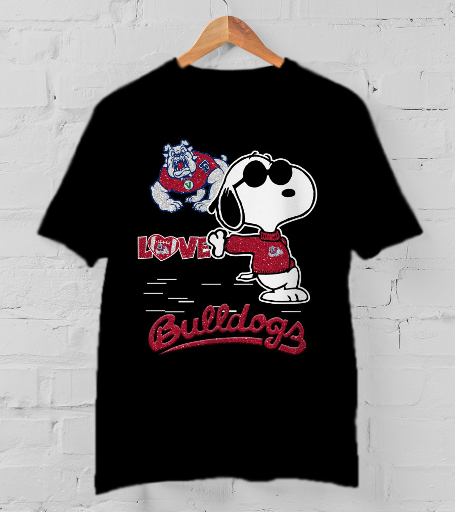 Snoopy Love Fresno State Bulldogs T-Shirt
