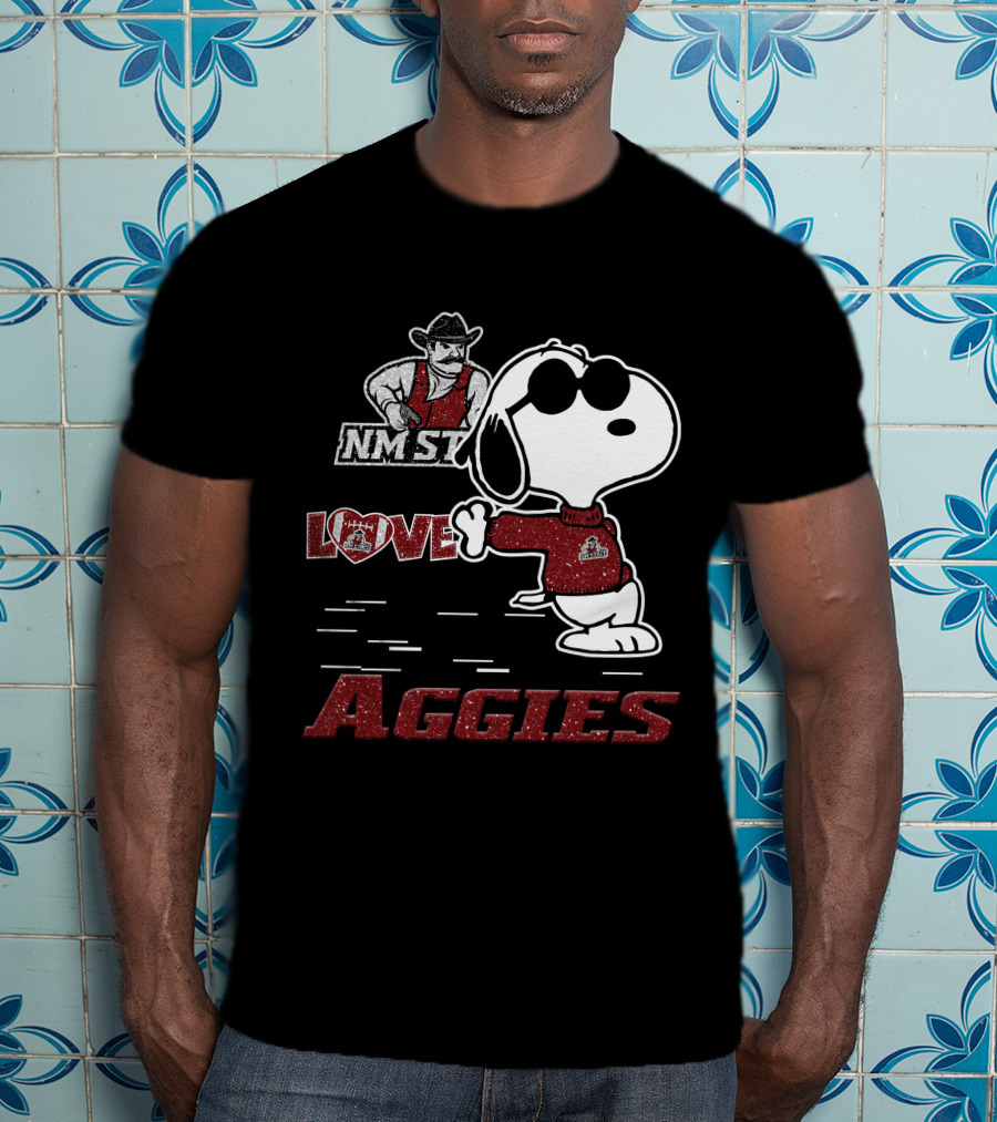 Snoopy Love NM State Aggies T-Shirt