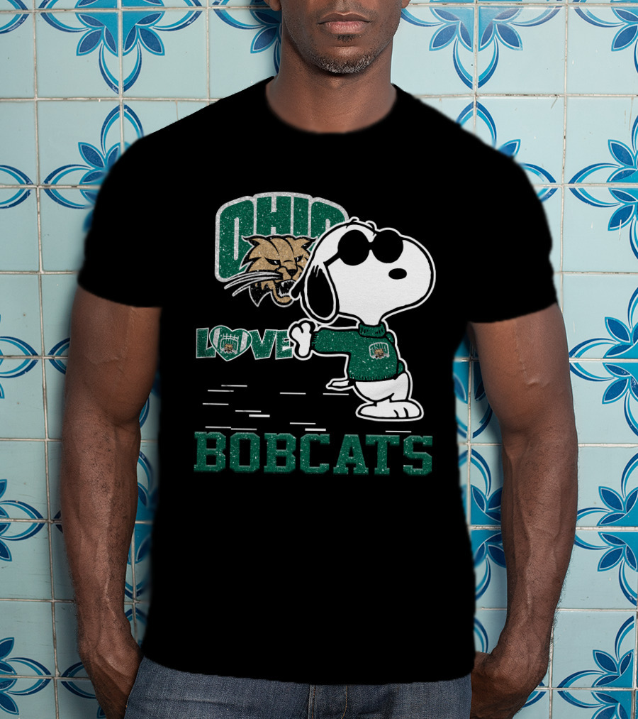 Snoopy Ohio Bobcats Love With Bobcat T-Shirt