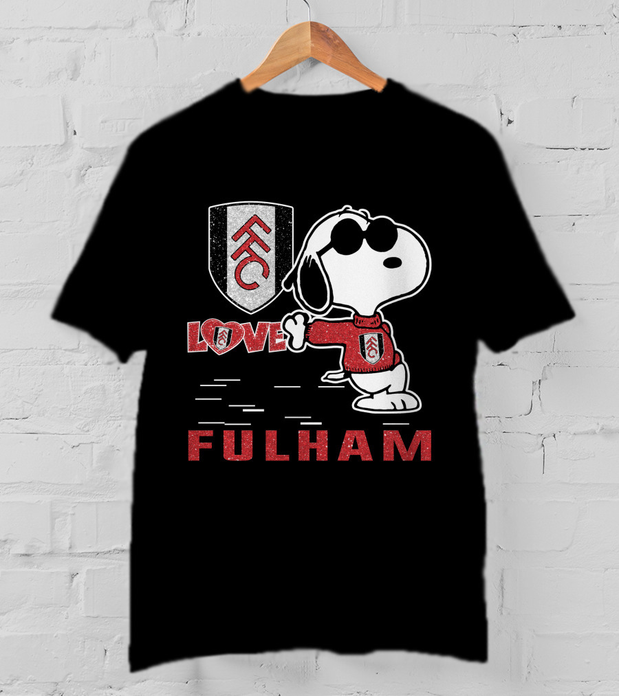 Snoopy Love Fulham Fc Fans Peanuts Football Club Spirit T-Shirt