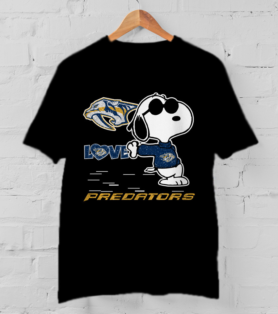 Snoopy Love Nashville Predators T-Shirt