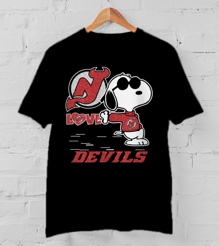 Snoopy Love New Jersey Devils Hockey T-Shirt