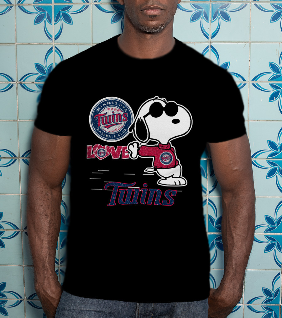 Snoopy Love Minnesota Twins Baseball Club T-Shirt