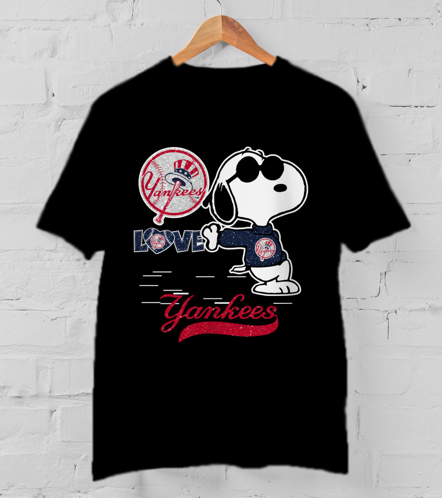 Snoopy Love Yankees T-Shirt