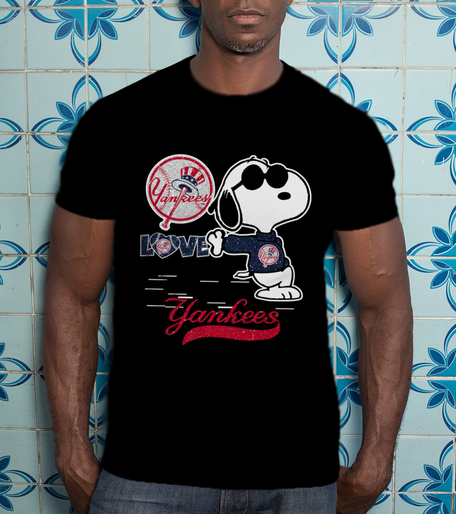 Snoopy Love Yankees T-Shirt