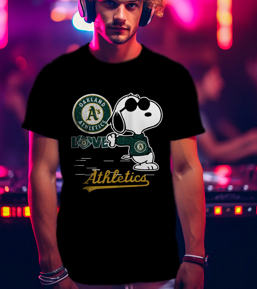 Snoopy Oakland Athletics Love T-Shirt