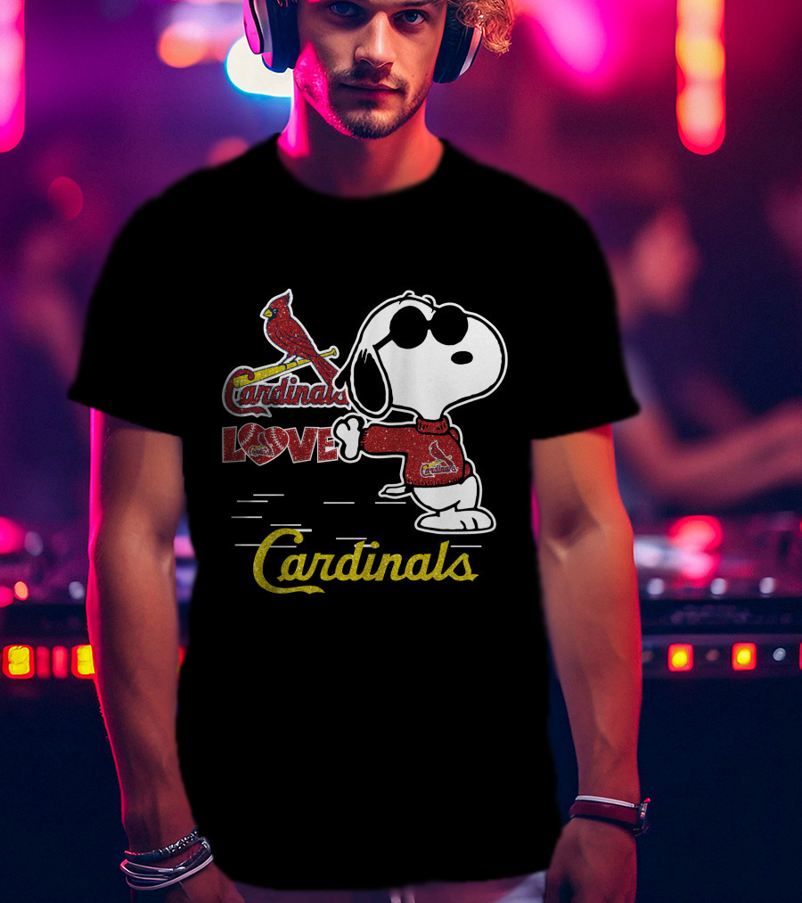 Snoopy Cardinals Love St Louis Cardinals T-Shirt