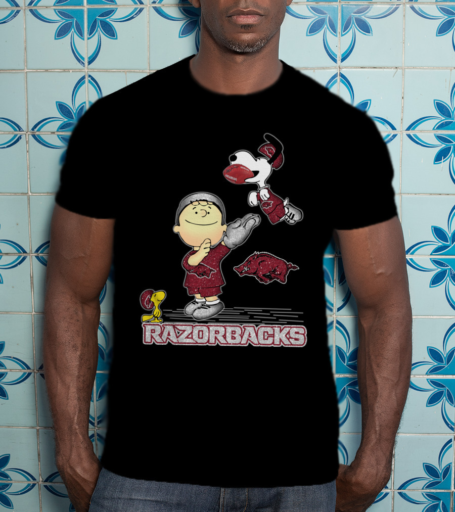 Snoopy And Friends Celebrating Arkansas Razorbacks Football T-Shirt
