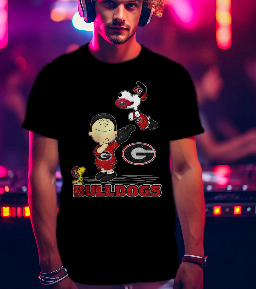 Snoopy Bulldogs Georgia Peanuts Characters T-Shirt