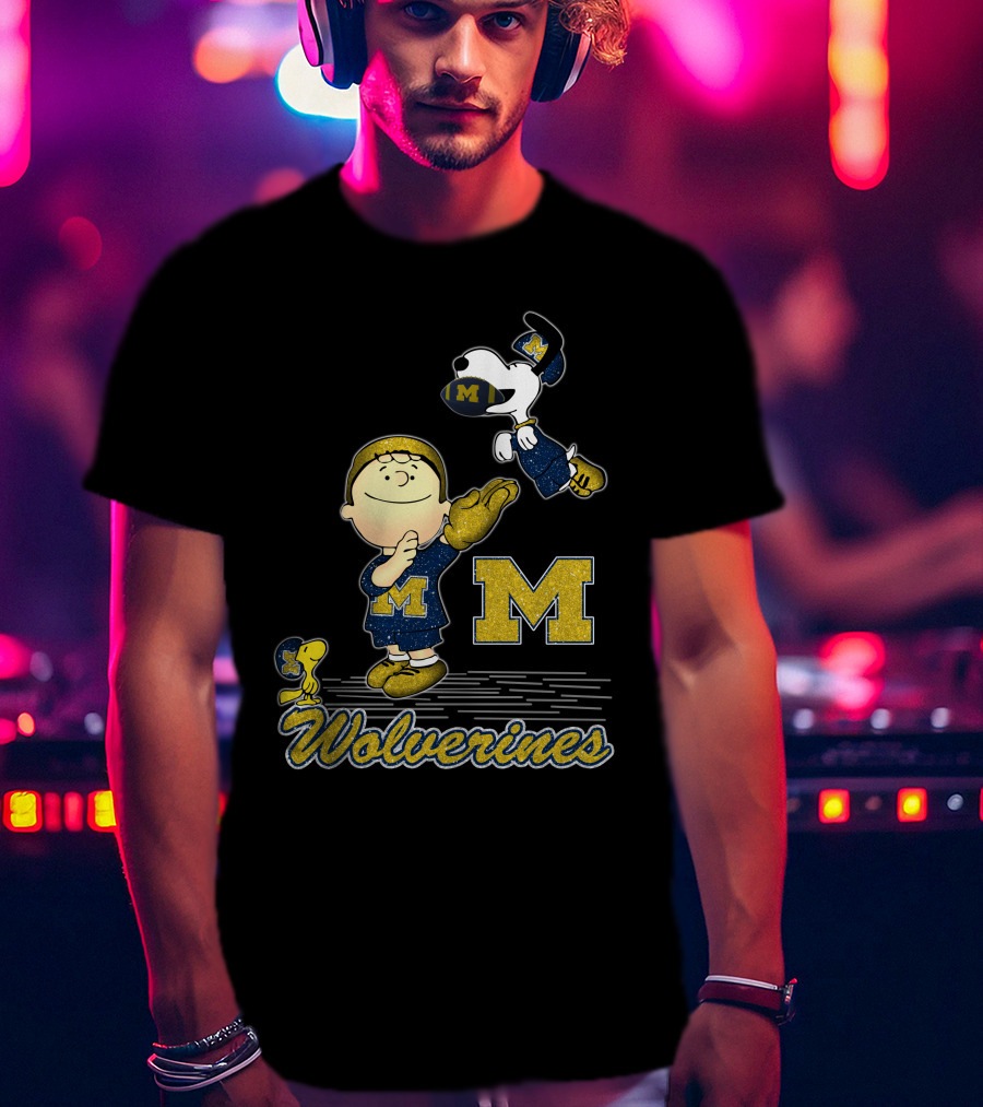 Snoopy And Wolverines Enthusiastic Team Spirit With Peanuts Characters T-Shirt