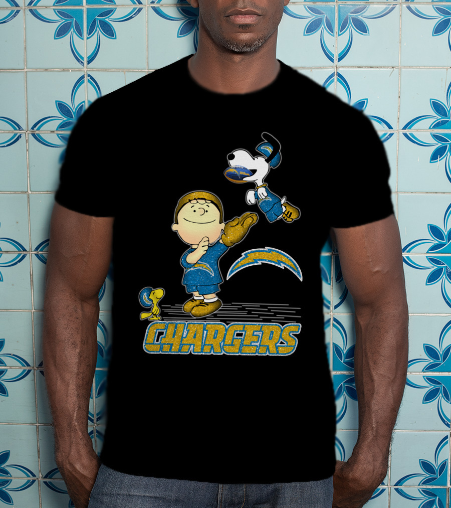 Snoopy And Friends Celebrate Los Angeles Chargers Fandom T-Shirt