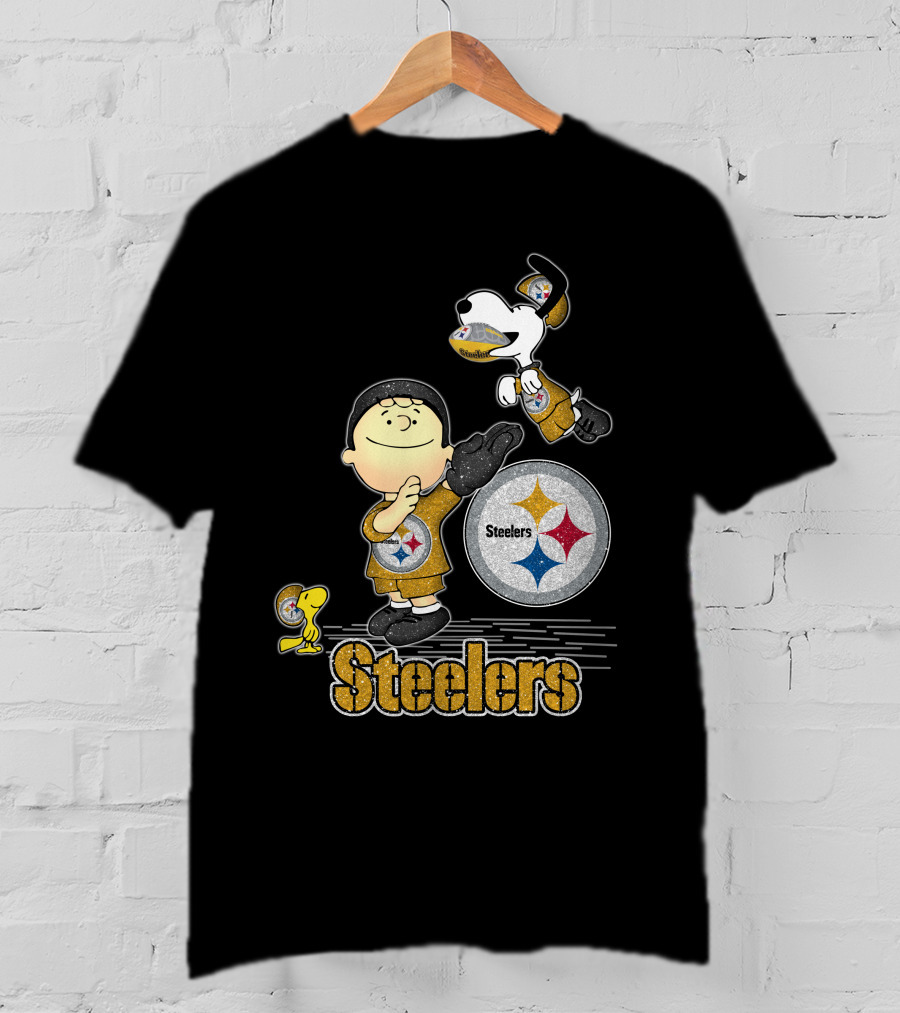 Snoopy Steelers Football Peanuts Characters Love Pittsburgh Steelers T-Shirt