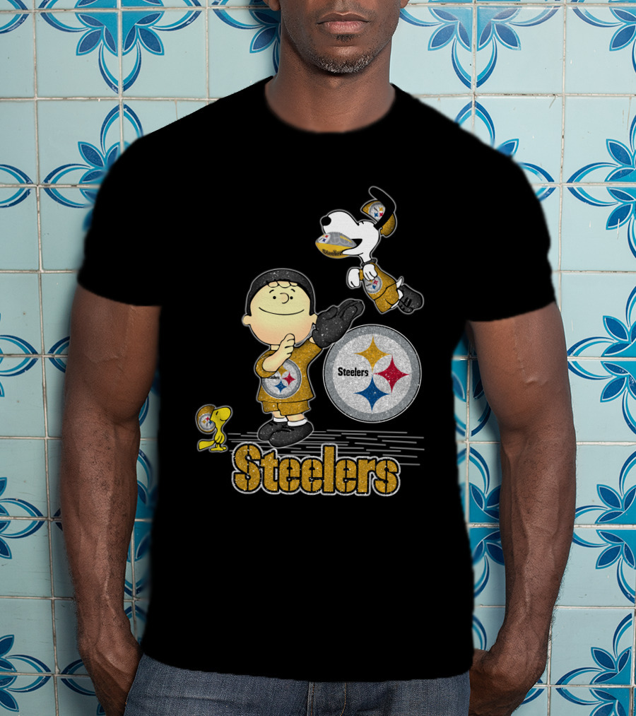 Snoopy Steelers Football Peanuts Characters Love Pittsburgh Steelers T-Shirt