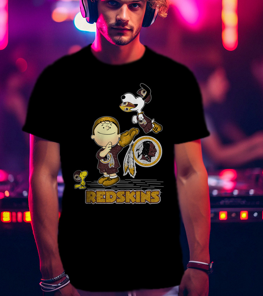 Snoopy Love Washington Redskins Peanuts Woodstock Charlie Brown T-Shirt