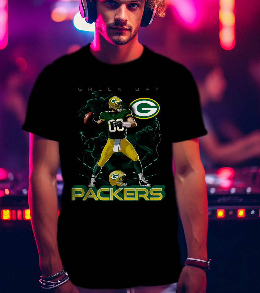 Green Bay Packers Quarterback Action And Helmet T-Shirt