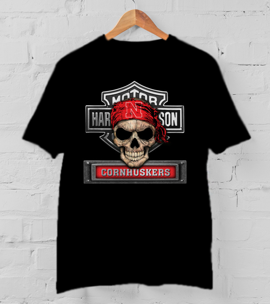 Motor Harley Davidson Cornhuskers Nebraska N Skull Bandana T-Shirt