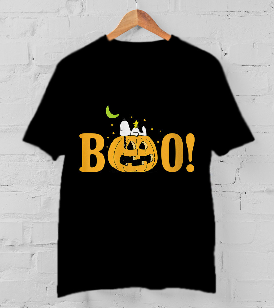 Snoopy And Woodstock Halloween Boo Pumpkin Moon Stars T-Shirt