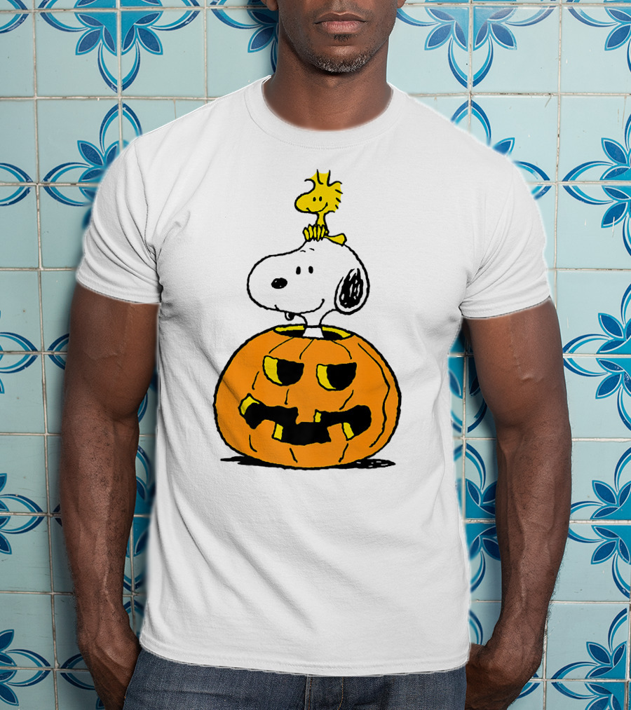 Halloween Snoopy Woodstock Pumpkin Peanuts Cartoon T-Shirt