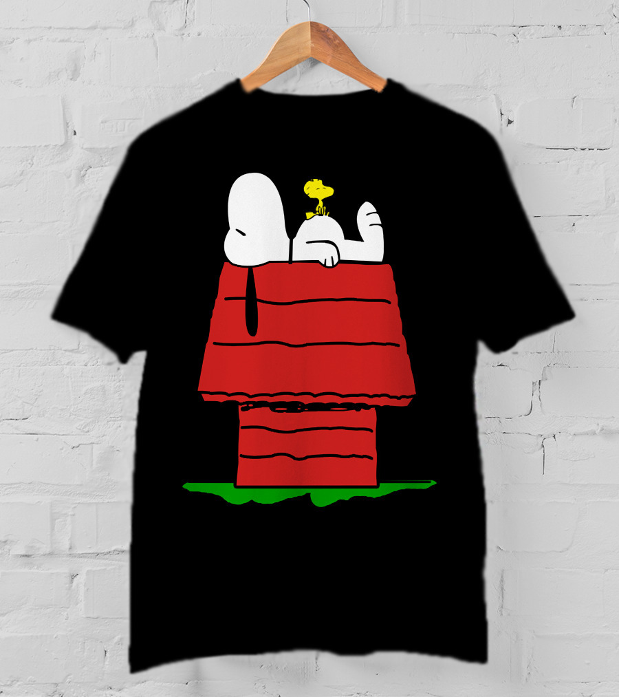 Snoopy And Woodstock Relaxing On Doghouse Roof T-Shirt