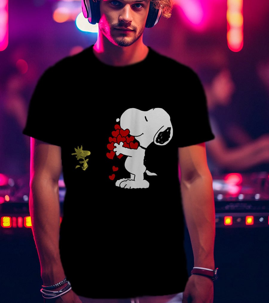 Snoopy Holding Hearts With Woodstock Hugging T-Shirt