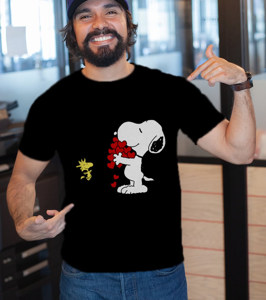Snoopy Holding Hearts With Woodstock Hugging T-Shirt