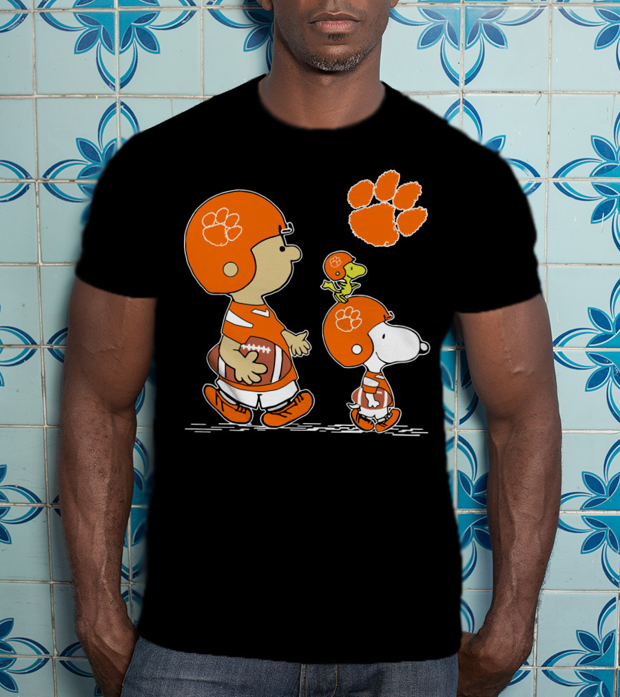 Clemson Tigers Mascot Helmet Football T-Shirt