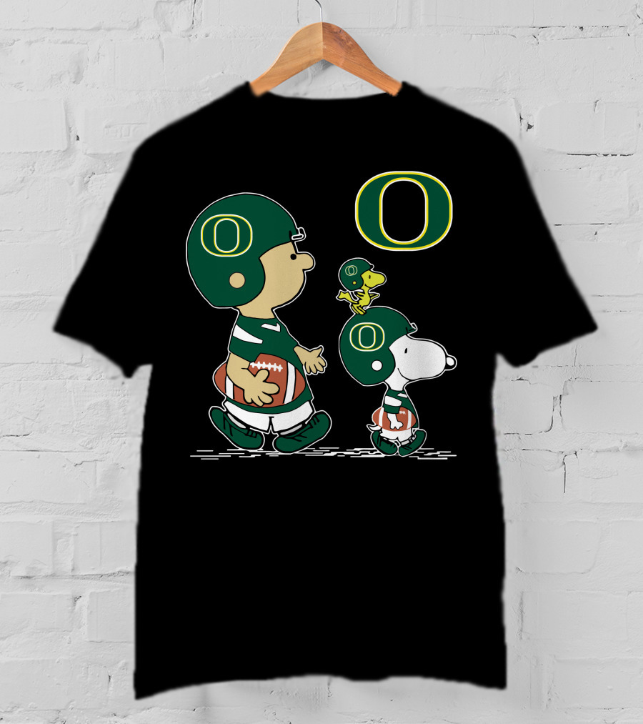 Peanuts Oregon Ducks Football Charlie Brown And Snoopy T-Shirt