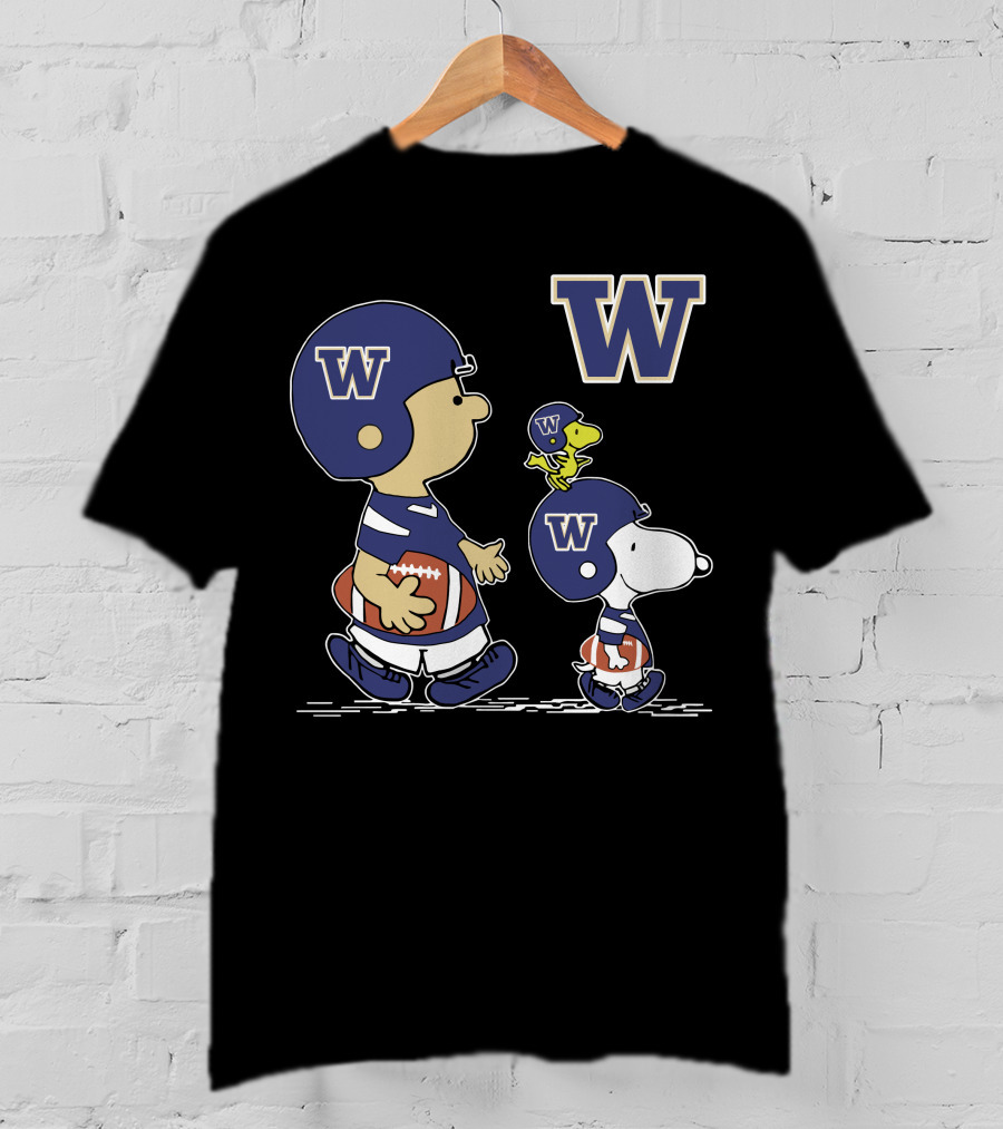University Of Washington Huskies Peanuts Characters Football Fan Gear T-Shirt