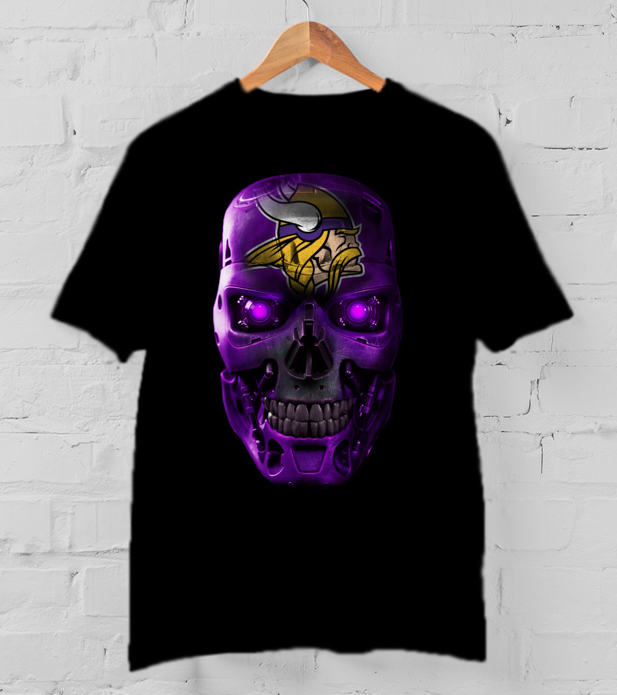 Vikings Skull Helmet Futuristic Purple Glowing Eyes T-Shirt