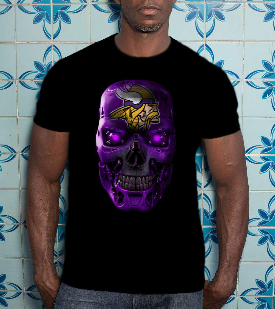 Vikings Skull Helmet Futuristic Purple Glowing Eyes T-Shirt