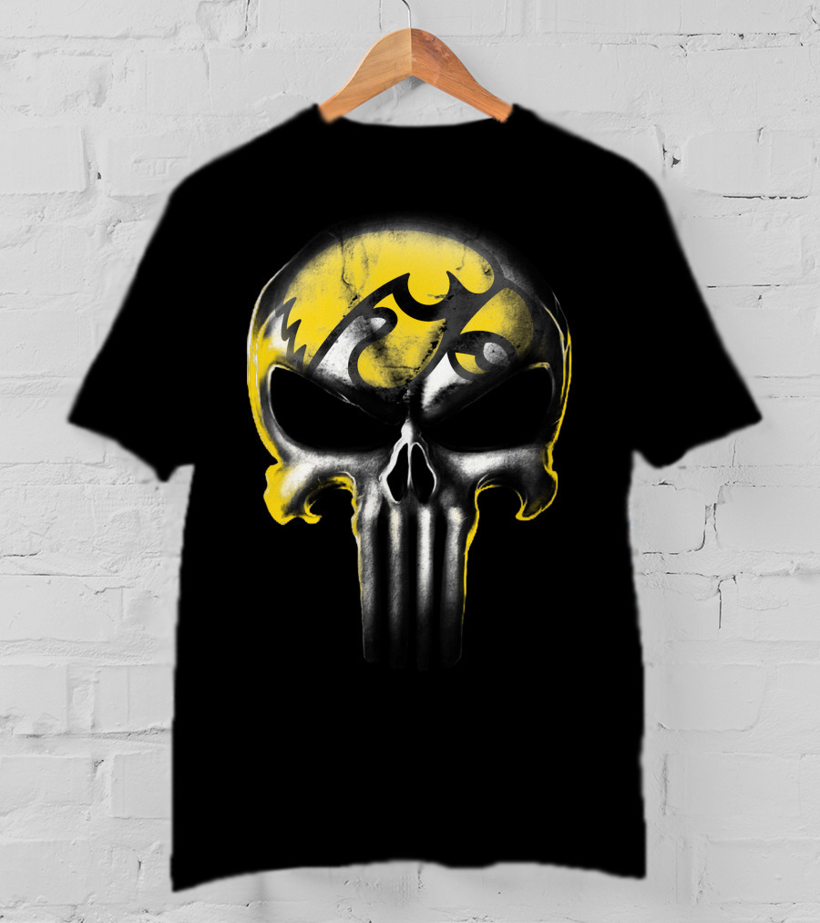 Punisher Skull Iowa Hawkeyes T-Shirt