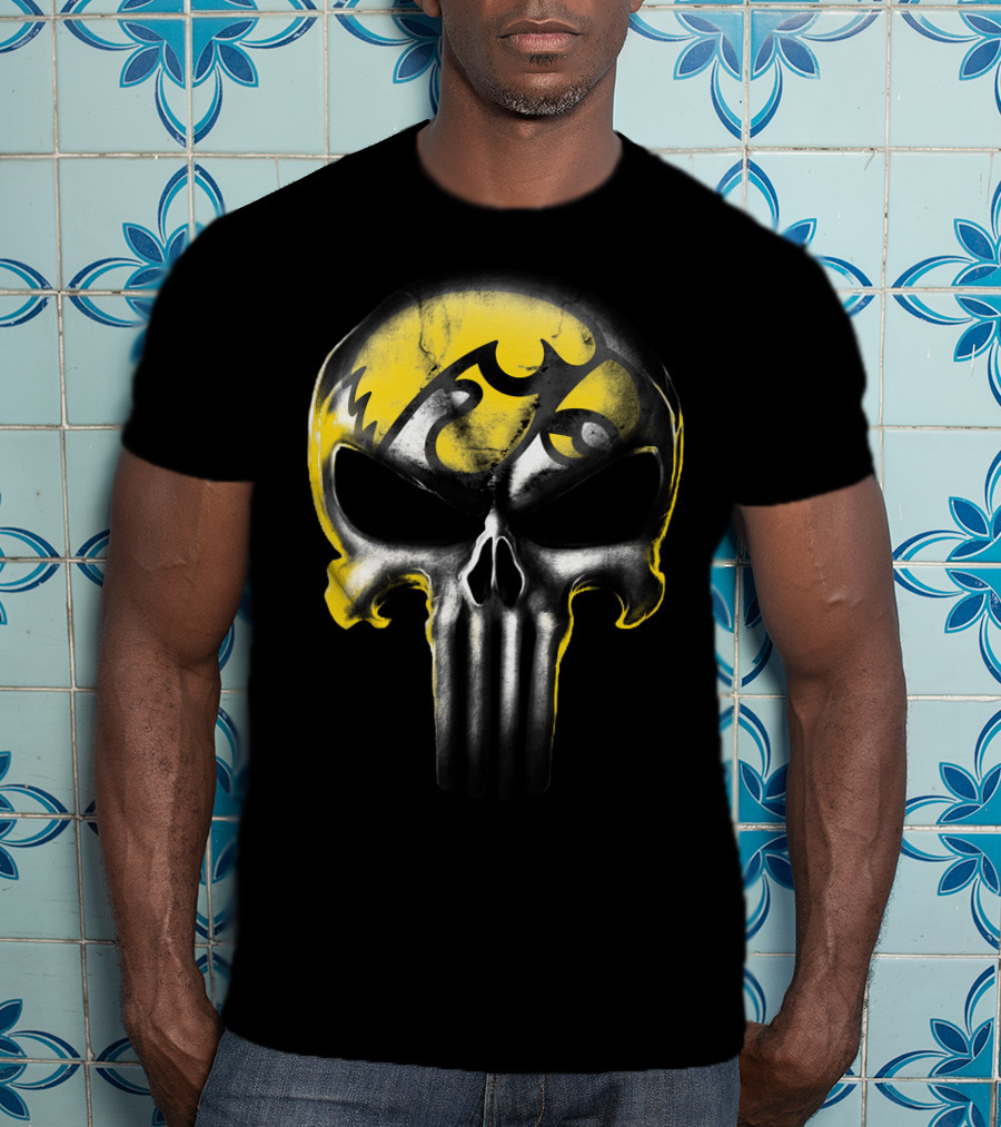 Punisher Skull Iowa Hawkeyes T-Shirt