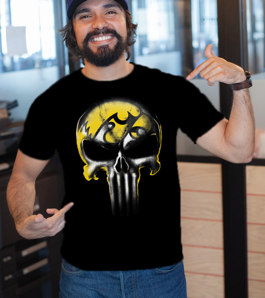Punisher Skull Iowa Hawkeyes T-Shirt