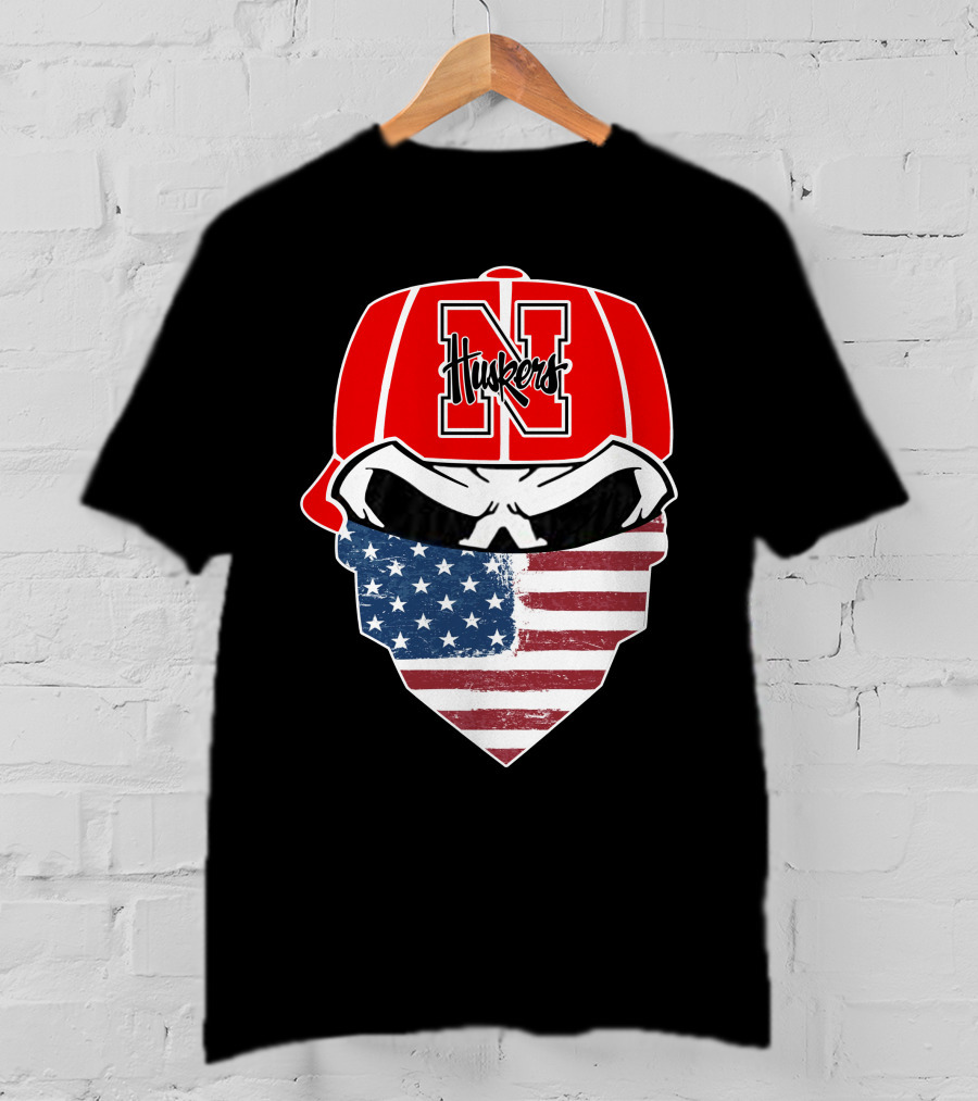 Nebraska Cornhuskers Skuls American Flag Mask N Logo Huskers Hat T-Shirt