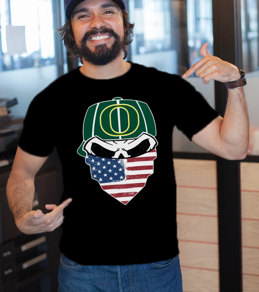 Oregon Ducks Skulls American Flag Mask T-Shirt
