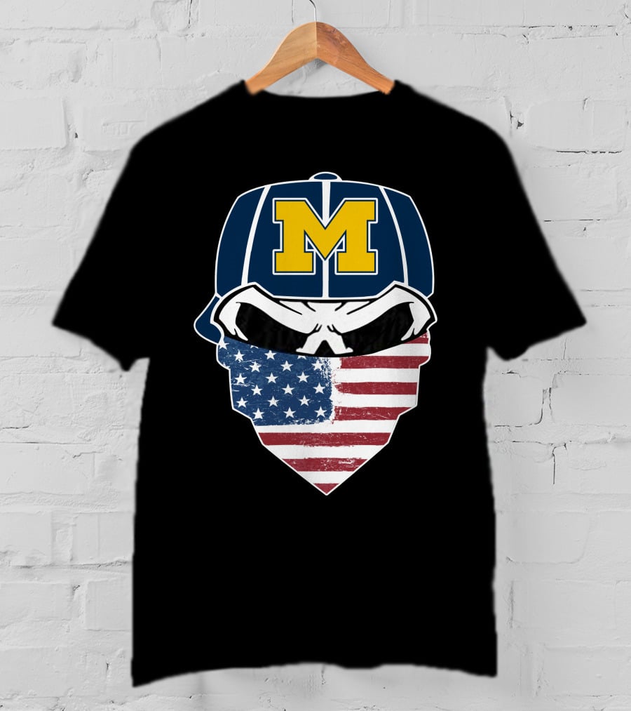 Wolverines Skulls M American Flag Bandana T-Shirt