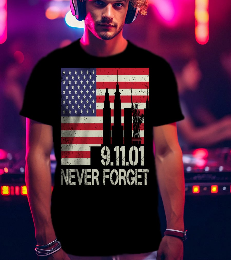 Vintage American Flag 9.11.01 Never Forget Statue Of Liberty And Twin Towers T-Shirt