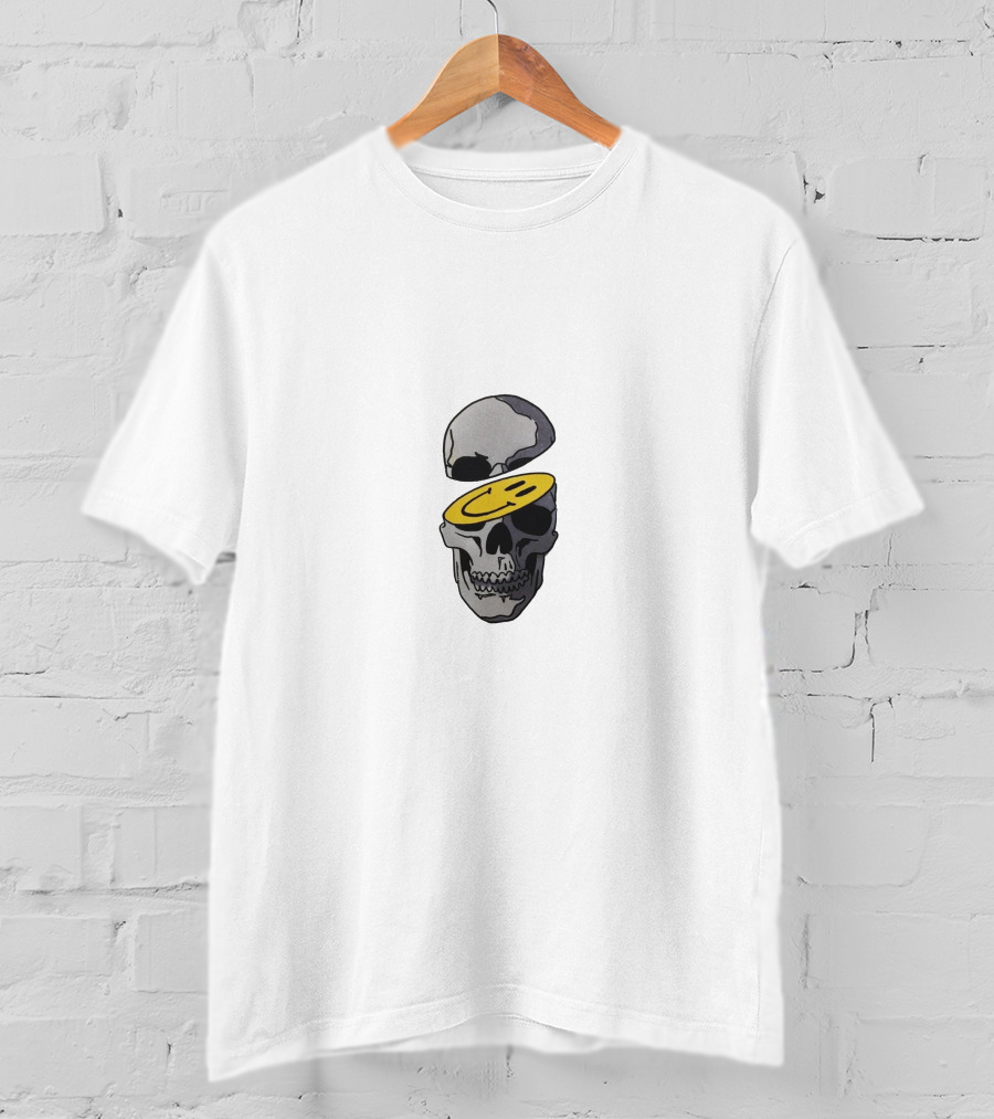 Yungblud Skull With Smiley Face Coin Inside T-Shirt