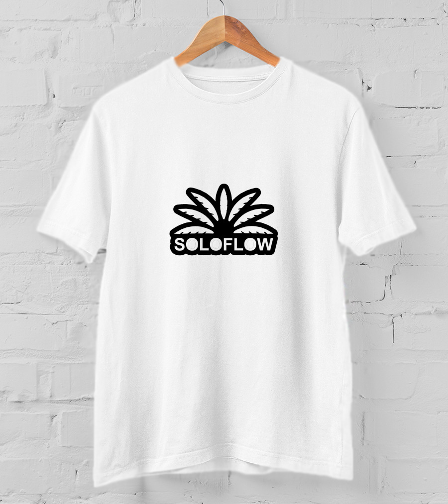 SOLOFLOW Cannabis Leaf Motif T-Shirt