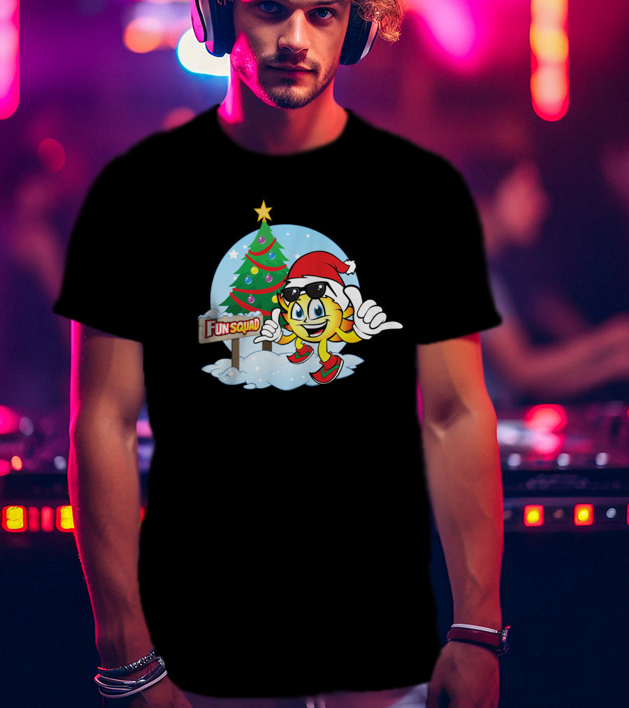 Fun Squad Christmas Sunny Boy Santa Hat And Tree T-Shirt