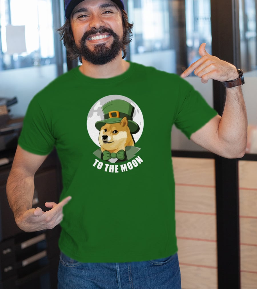 TO THE MOON Doge Leprechaun T-Shirt