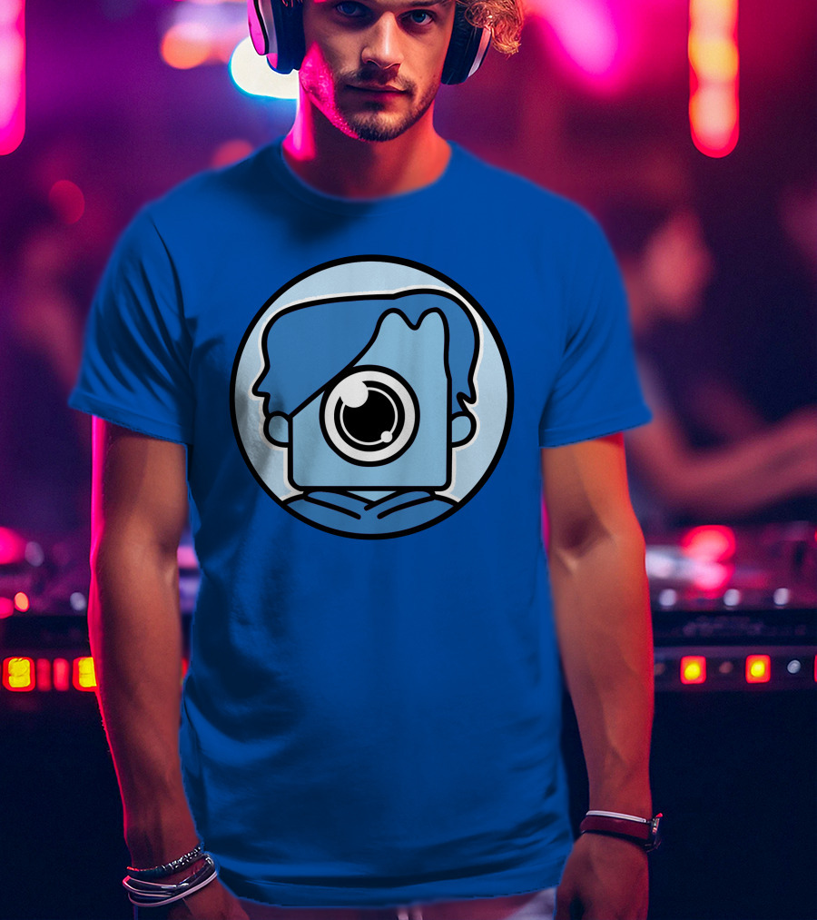 NewScapePro Blue Circle Cartoon Character With Camera Eye T-Shirt