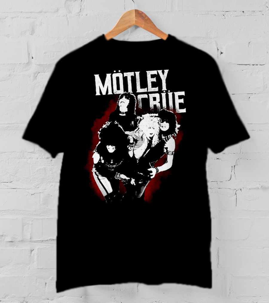 Mötley Crüe Vintage Band Photo Black And Red T-Shirt