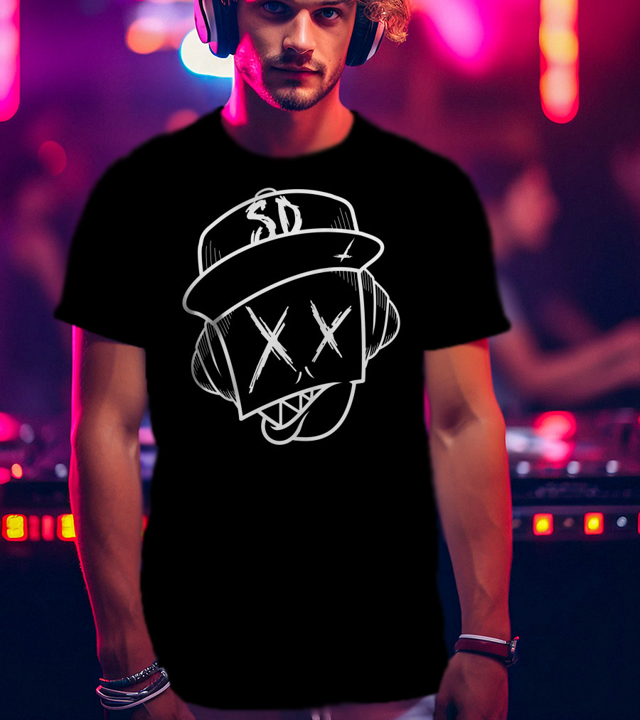 SD SubDocta Graffiti Style Cartoon Face With Hat And Headphones T-Shirt