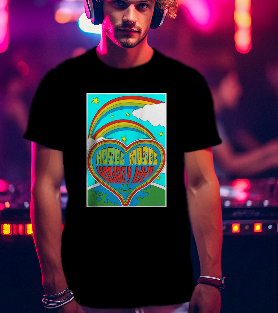 Sarahbaska Hotel Motel Holiday 1973 Rainbow Earth Heart T-Shirt