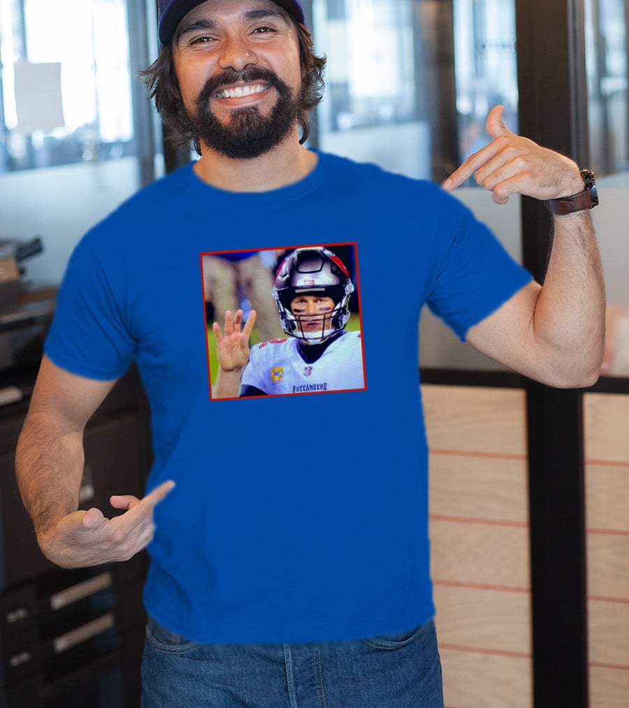 Tom Brady Blunder Tampa Bay Buccaneers Football Quarterback T-Shirt